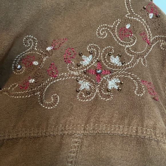 Erika Brown Soft Button down with Embroidered details size Large - Picture 6 of 8